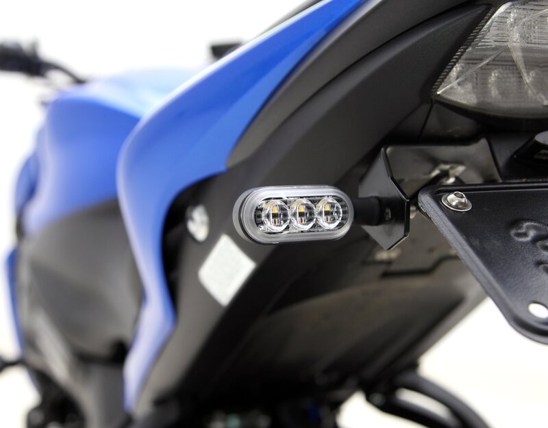 DENALI T3 Switchback M8 LED 3in1 Blinker-Rücklicht-Kombination Gehäuse Schwarz / Linse Klar (Paar), Hinten – Bild 5