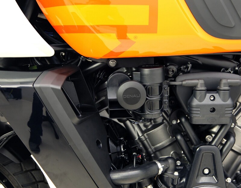 DENALI SoundBomb Hupenhalterung - Harley-Davidson Pan America 1250 – Bild 3