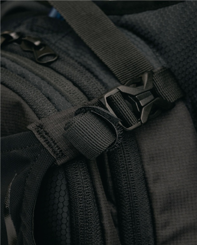 OGIO Atlas Safari Rucksack mit Trinkfunktion 2L – Bild 4
