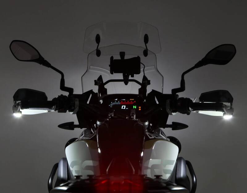 DENALI T3 Ultra-Viz 4-in-1 Motorrad-Sicherheits- und Sichtbarkeits-Beleuchtungsset – Bild 5